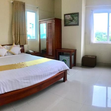 Hoang Yen Canary Hotel Quy Nhon Exteriör bild